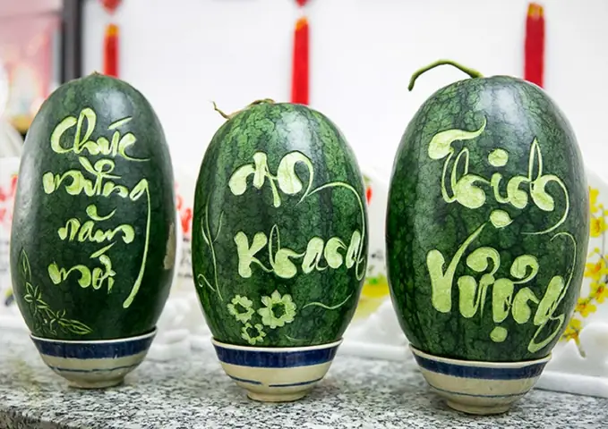 Hướng Dẫn Chi Tiết Cách In, Vẽ, Khắc Chữ Lên Trái Cây Đẹp Mắt Hướng Dẫn Chi Tiết Cách In, Vẽ, Khắc Chữ Lên Trái Cây Đẹp Mắt