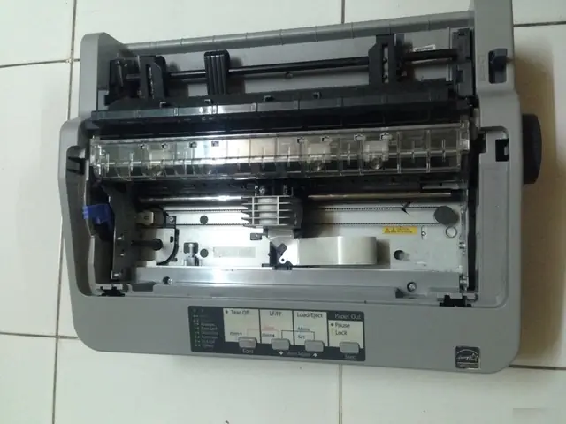 Hướng Dẫn Chi Tiết Cách Thay Băng Mực Máy In Kim Epson Lq-310 Hướng Dẫn Chi Tiết Cách Thay Băng Mực Máy In Kim Epson Lq-310