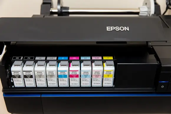 Máy In Ảnh Chuyên Nghiệp Epson Surecolor P600: Chất Lượng & Ứng Dụng Máy In Ảnh Chuyên Nghiệp Epson Surecolor P600: Chất Lượng & Ứng Dụng