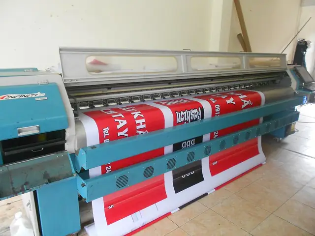 Máy In Phun Bạt Khổ Lớn: Báo Giá, Đặc Điểm & Lựa Chọn Tốt Nhất Máy In Phun Bạt Khổ Lớn: Báo Giá, Đặc Điểm & Lựa Chọn Tốt Nhất